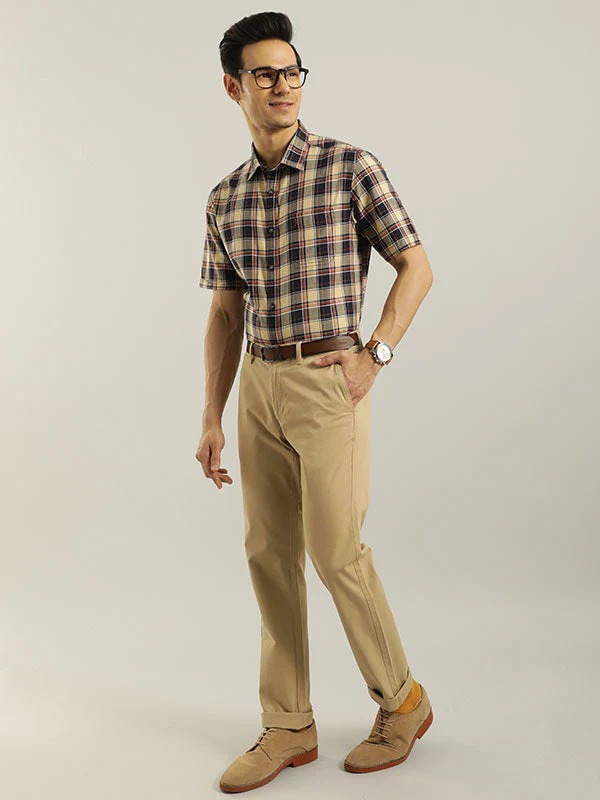 Indian Terrain Men's Slim Fit Solid Khaki Trousers